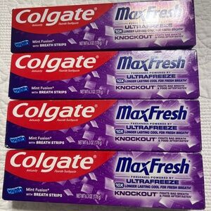 Colgate Max Fresh Whitening Toothpaste Mint Fusion 6.3oz (Lot of 4) Exp 04/27